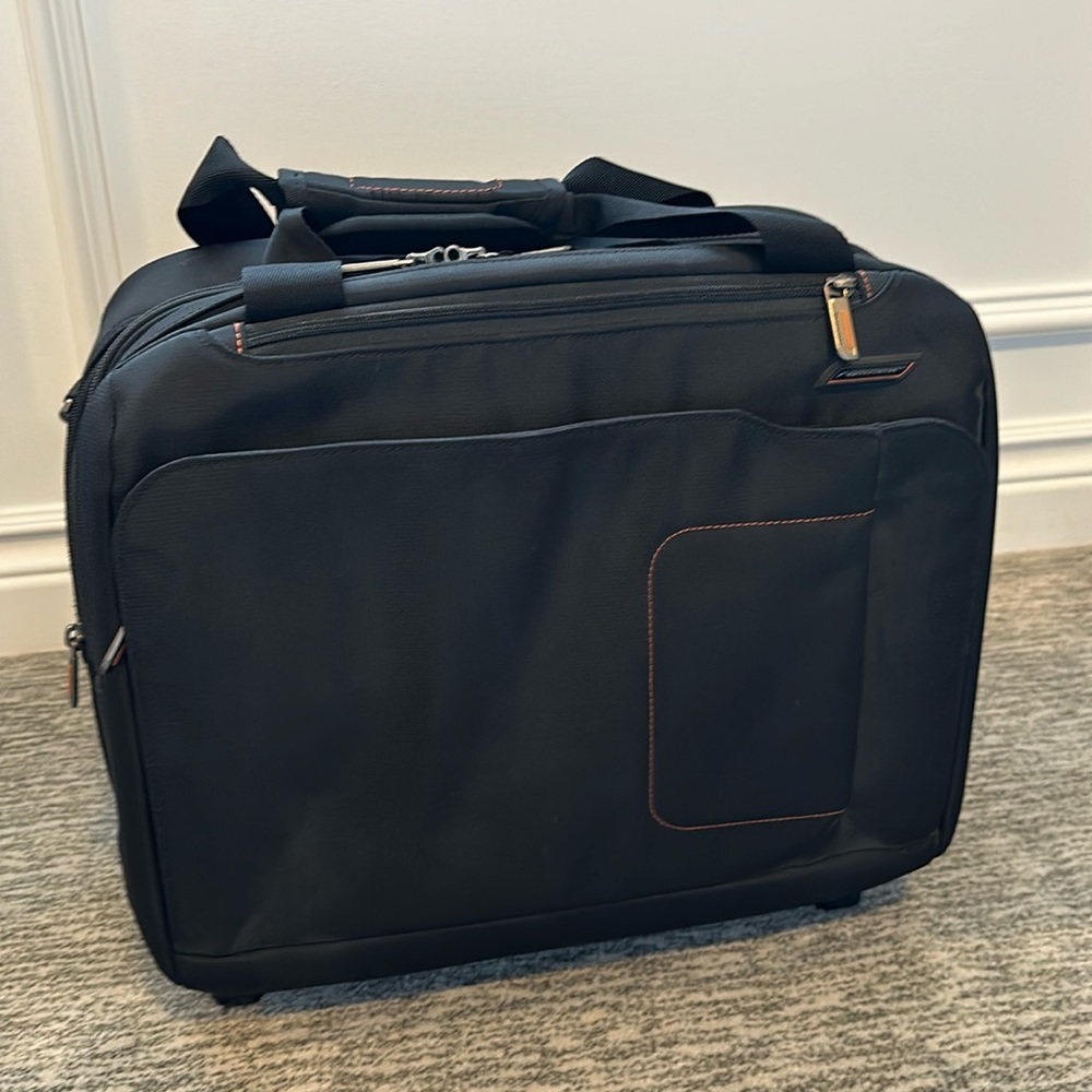 Briggs & Riley small rollerboard luggage